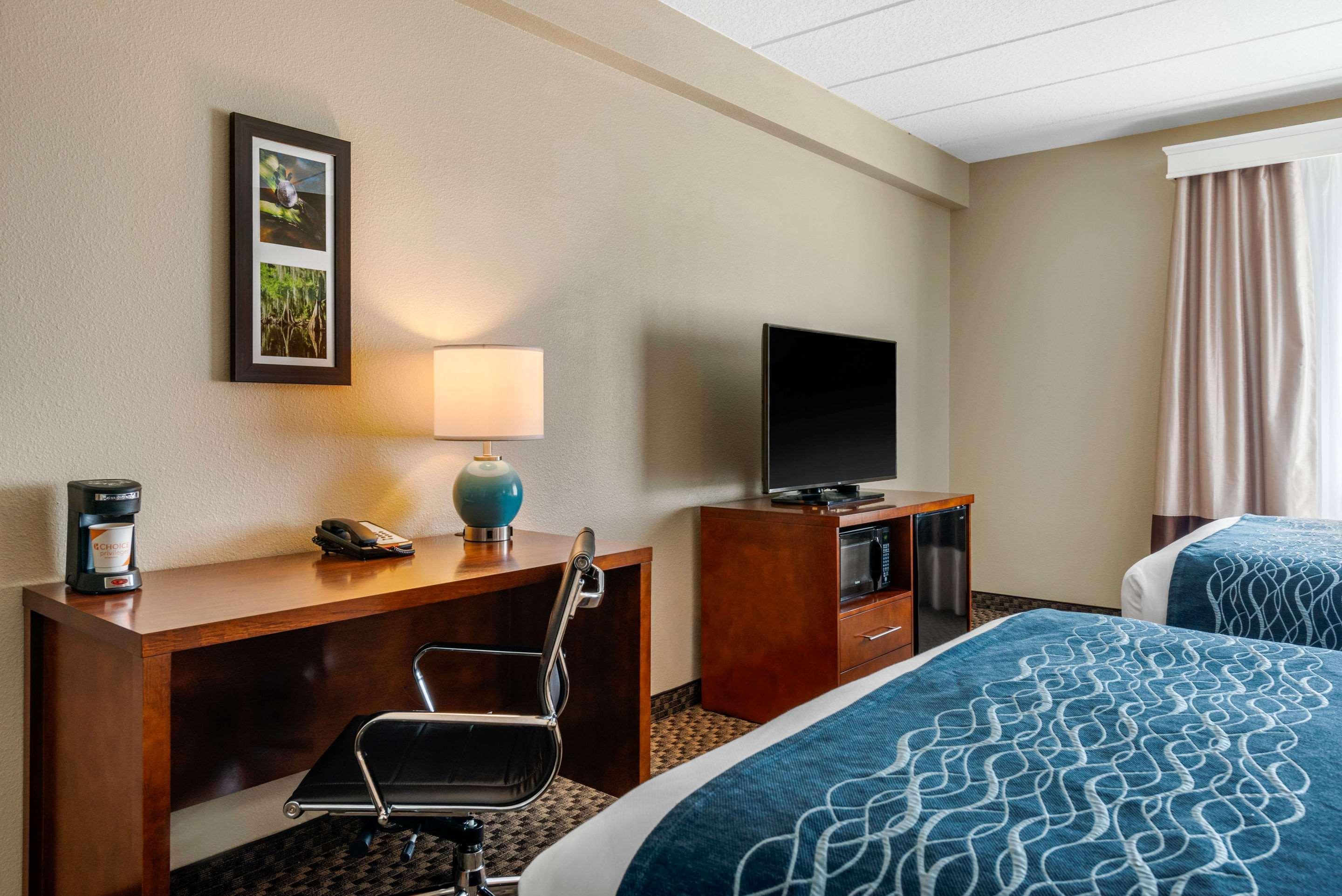Comfort Inn & Suites Wildwood - The Villages Exterior photo