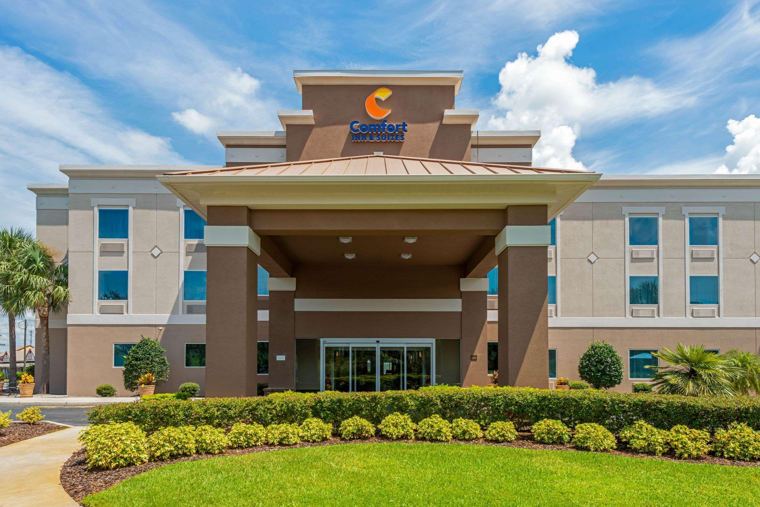 Comfort Inn & Suites Wildwood - The Villages Exterior photo