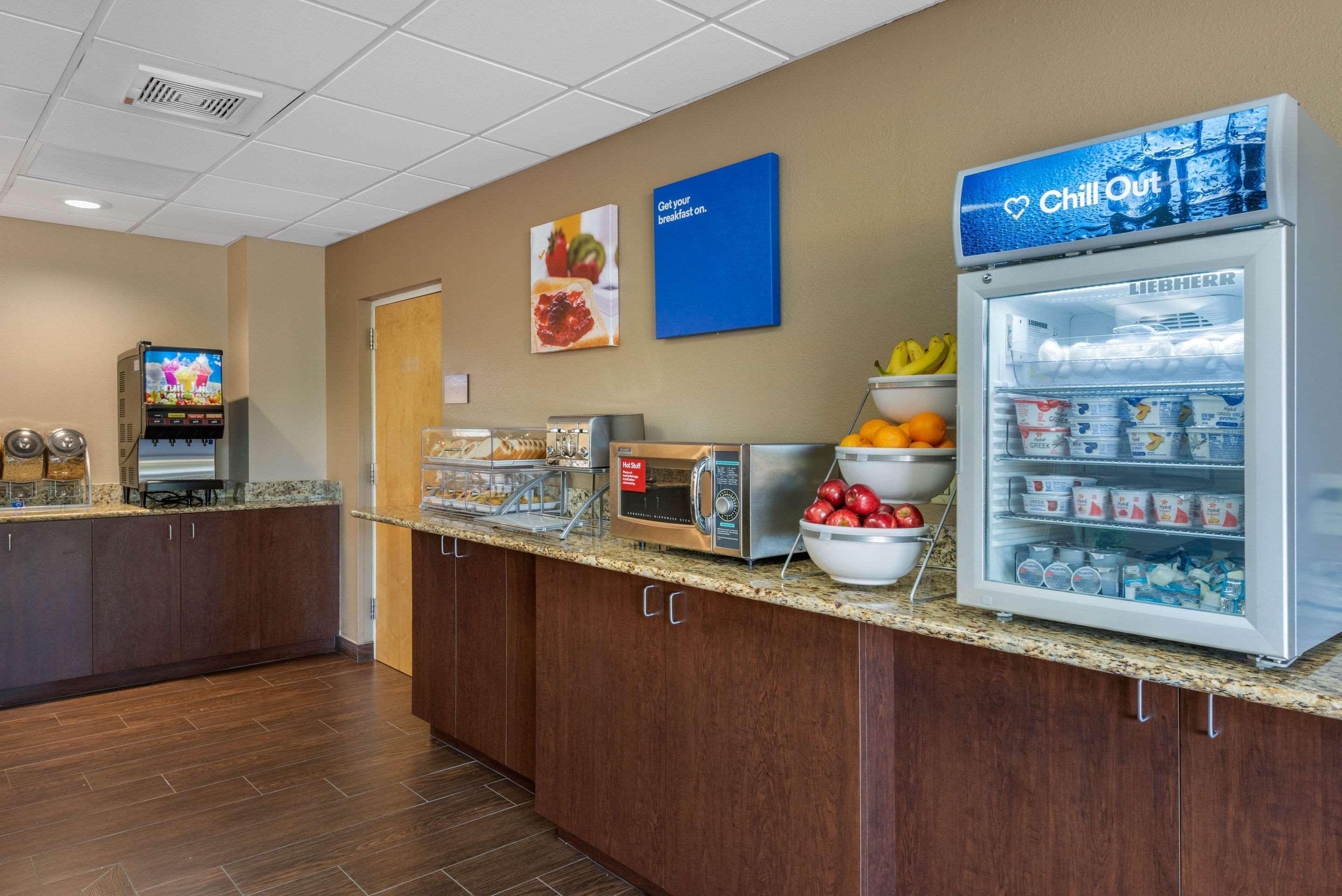 Comfort Inn & Suites Wildwood - The Villages Exterior photo