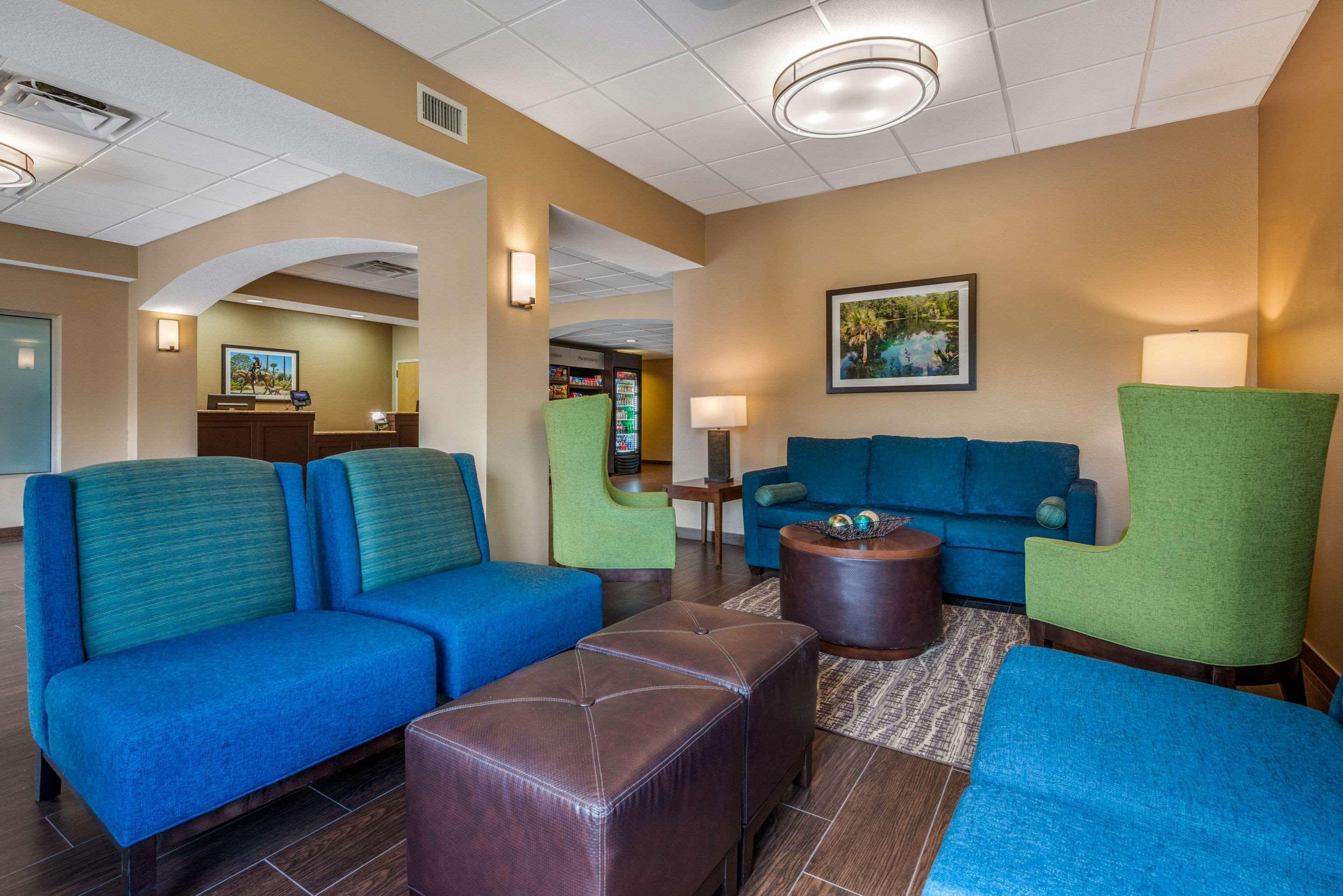 Comfort Inn & Suites Wildwood - The Villages Exterior photo