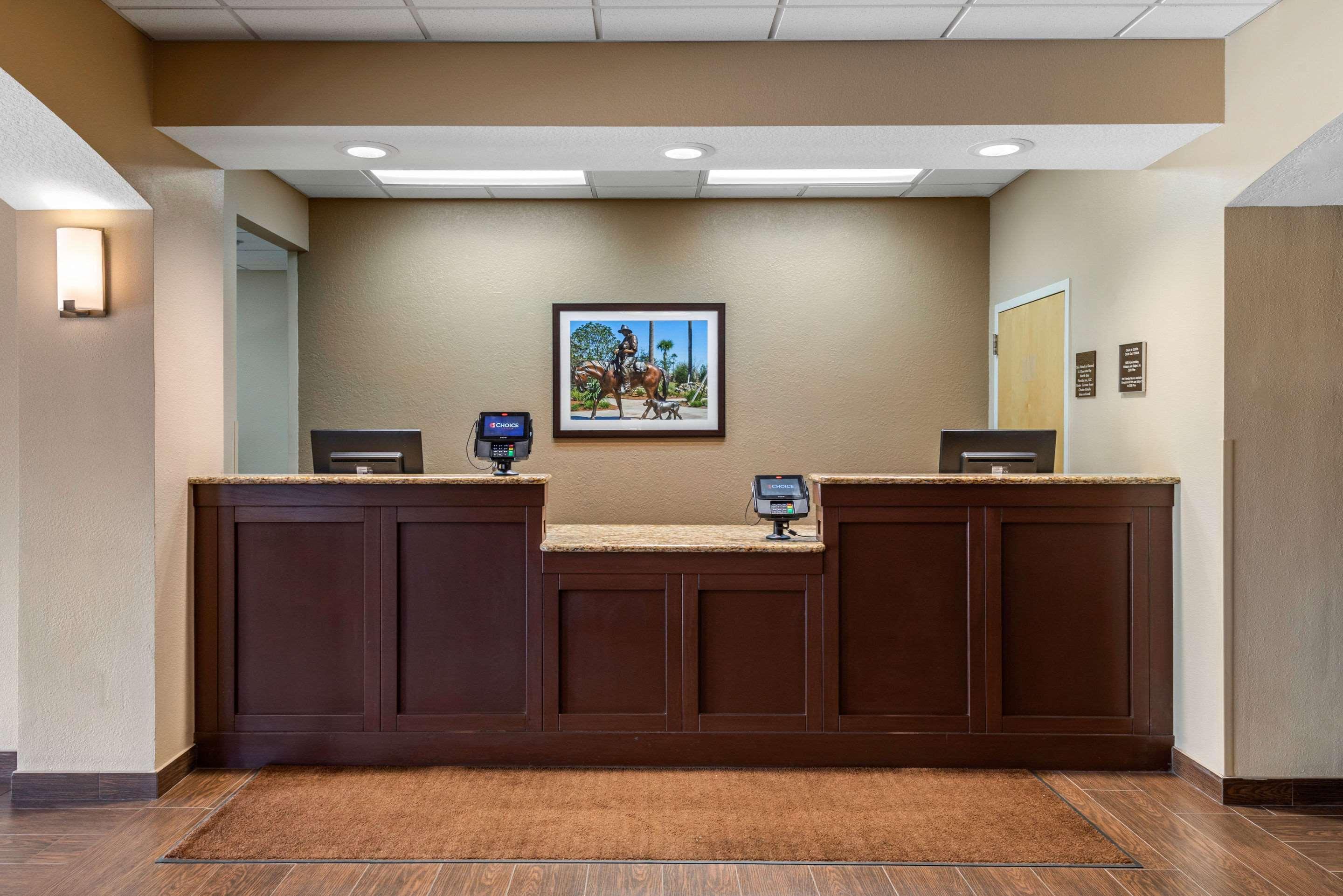 Comfort Inn & Suites Wildwood - The Villages Exterior photo