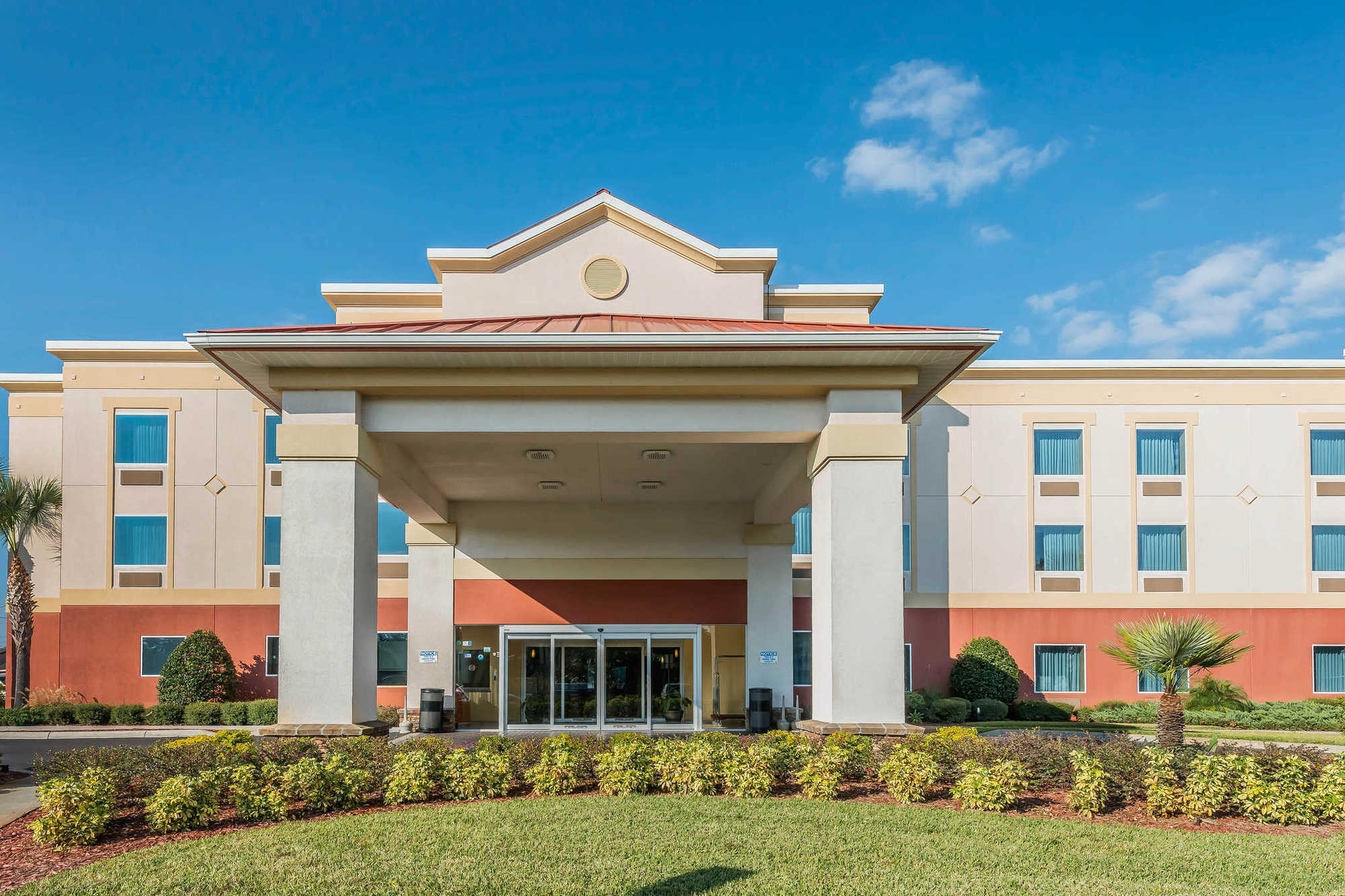 Comfort Inn & Suites Wildwood - The Villages Exterior photo